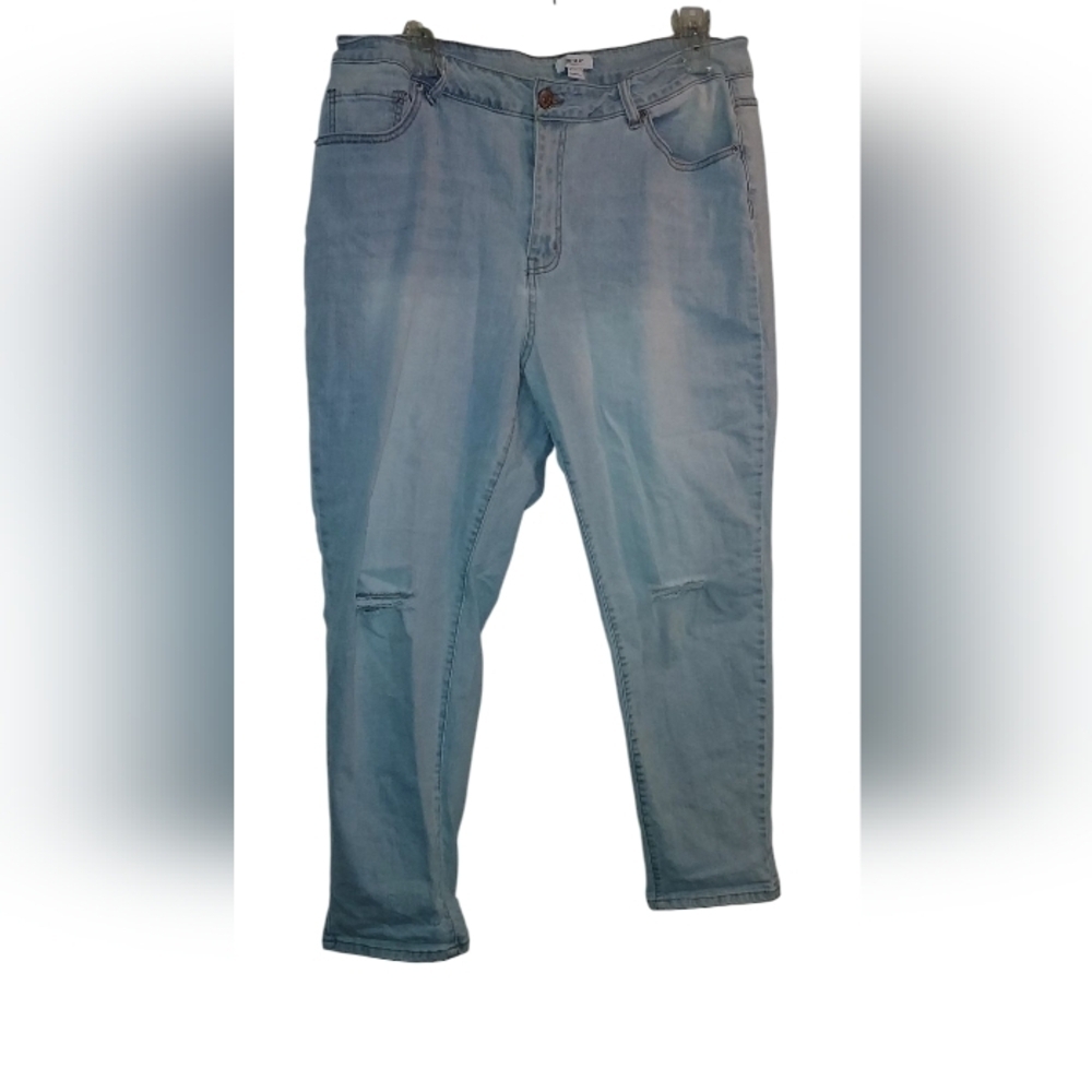 Forever 21 premium boyfriend jeans